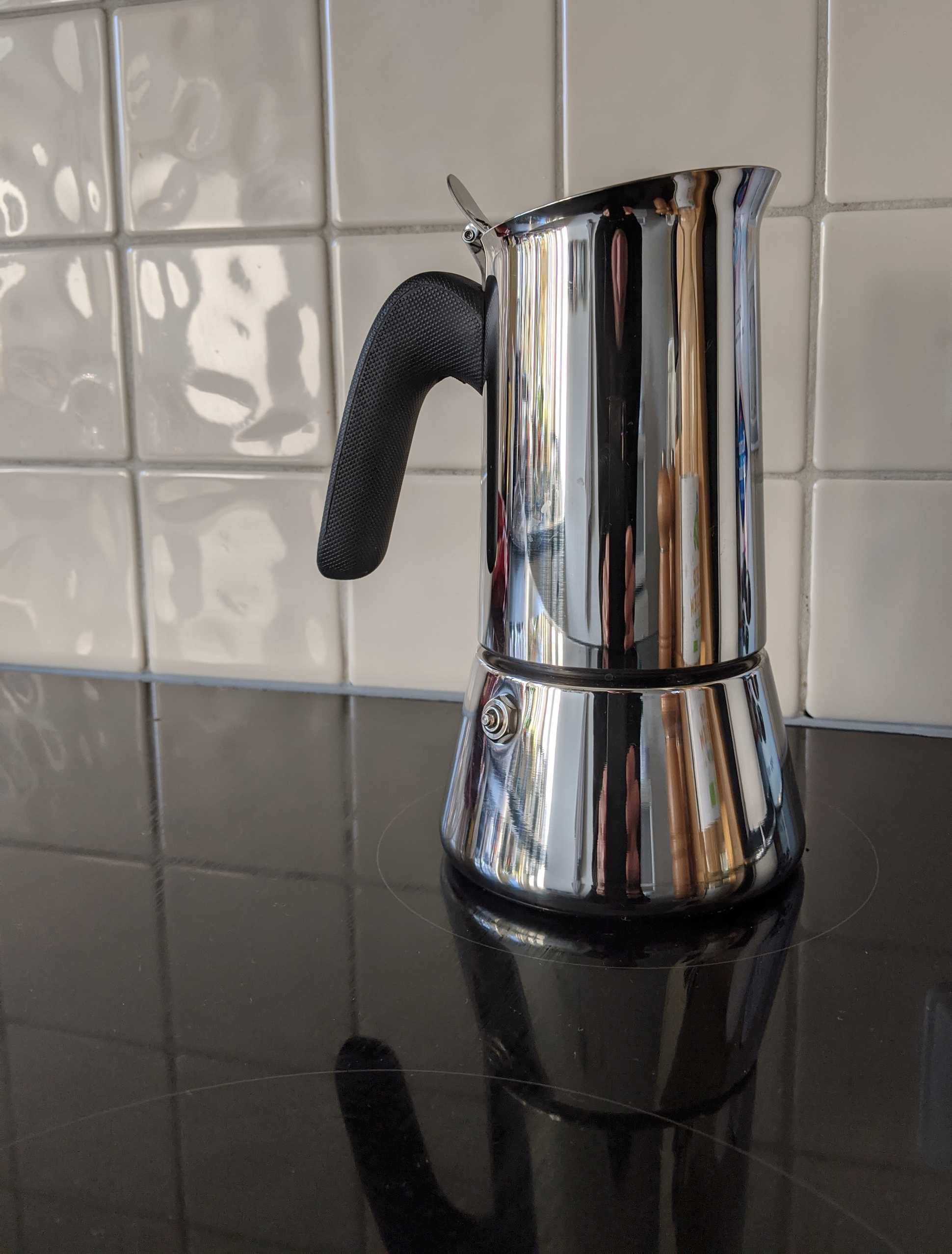 Bialetti Venus (6 cup Moka Pot) Snoffeecob